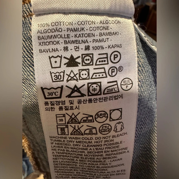 LEVI'S Vintage Trucker Jacket Studded Denim Womens Medium Light Wash - Picture 10 of 10